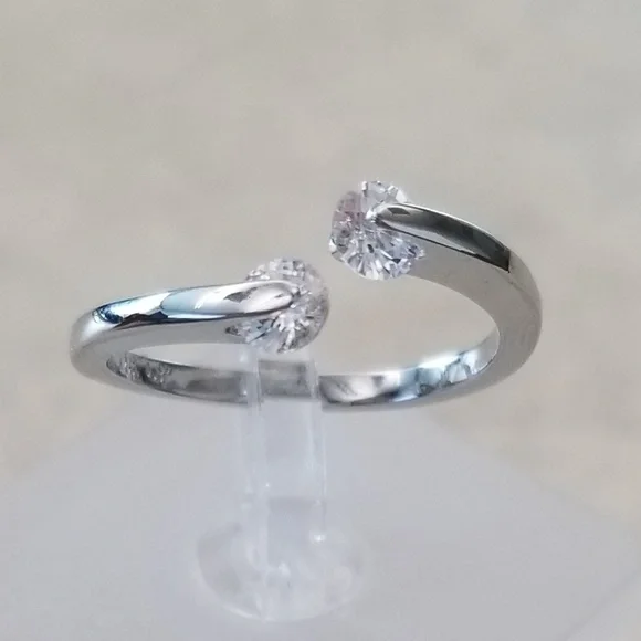 Delicate 18k ring - Picture 4 of 7